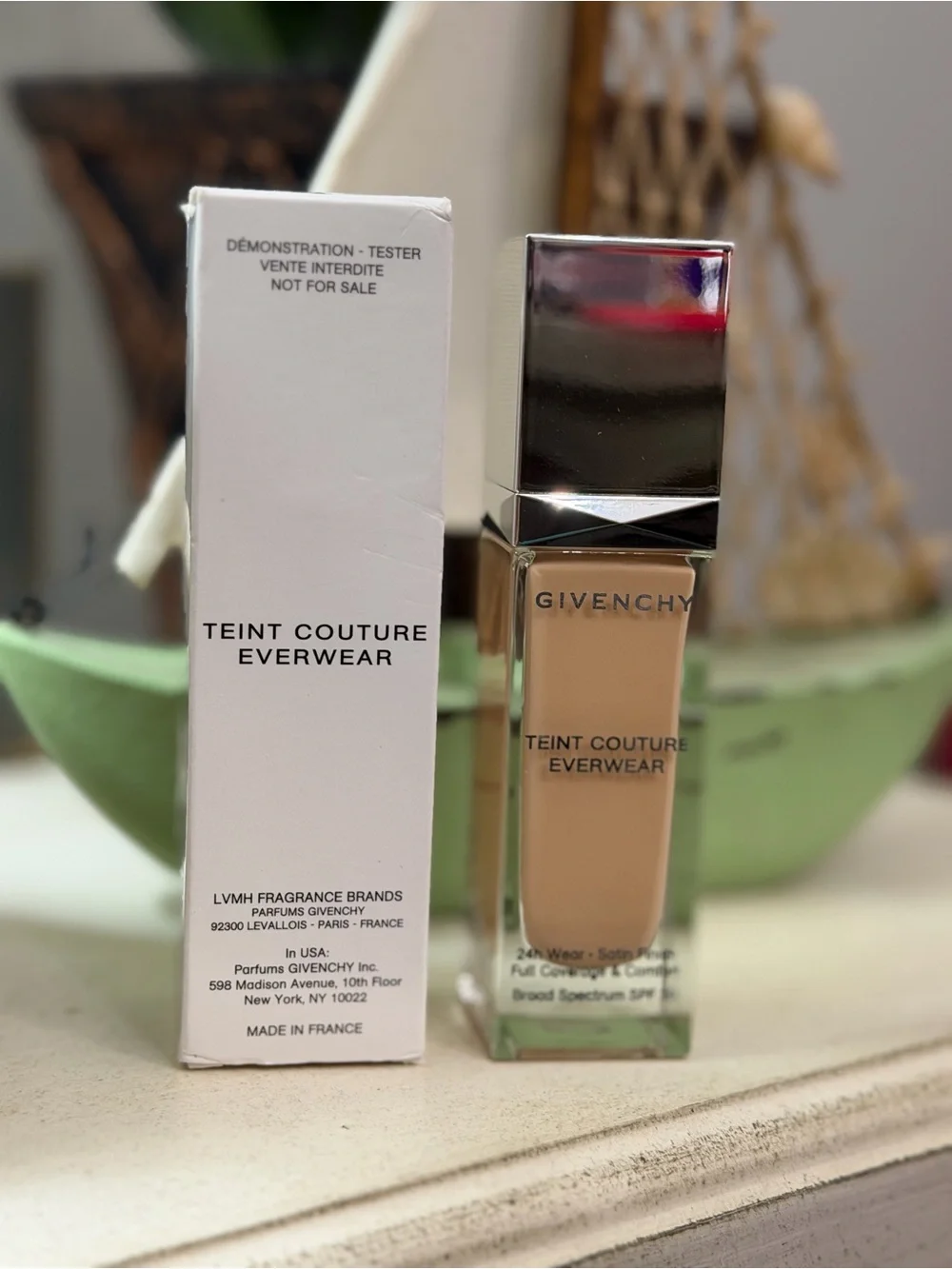 Givenchy Teint Couture Everwear Liquid Foundation - Satin Finish